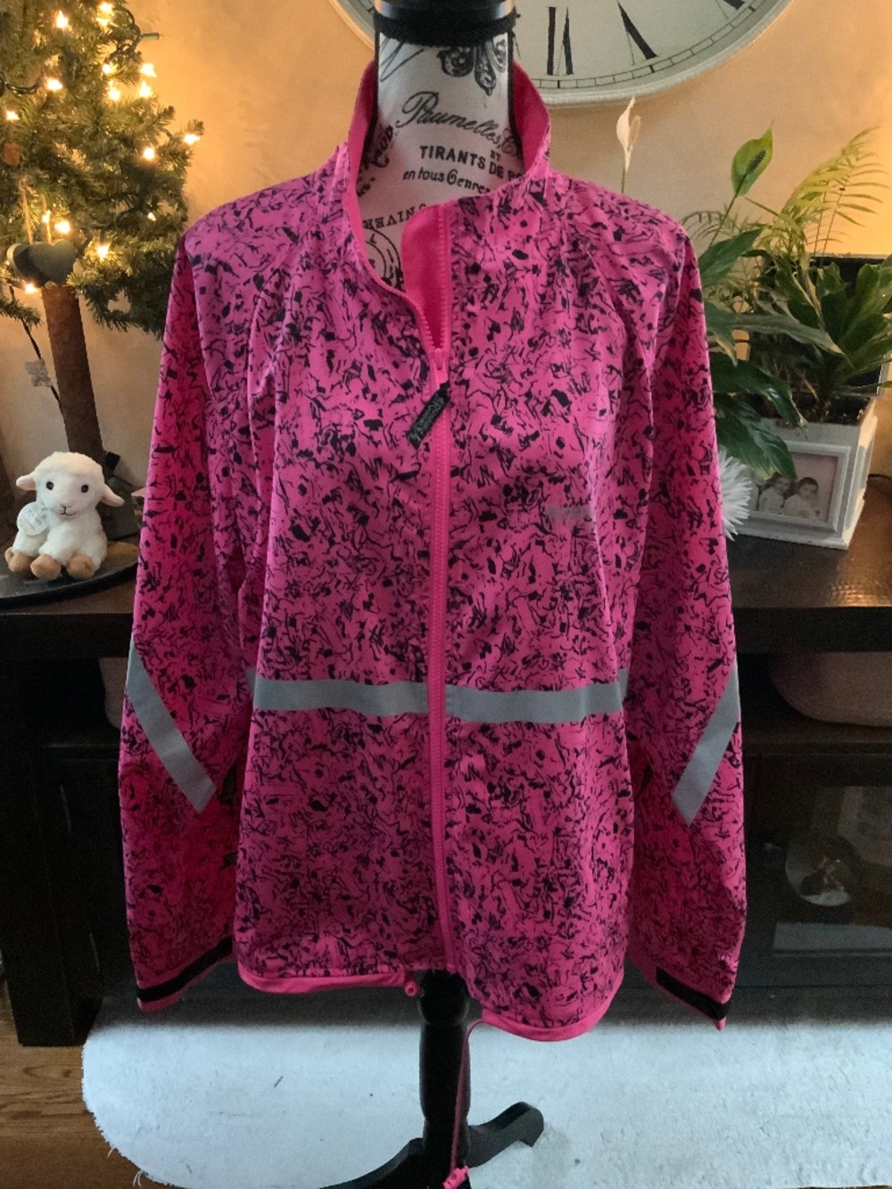 Pretty Pink/Black Running Room Jacket Sz XL